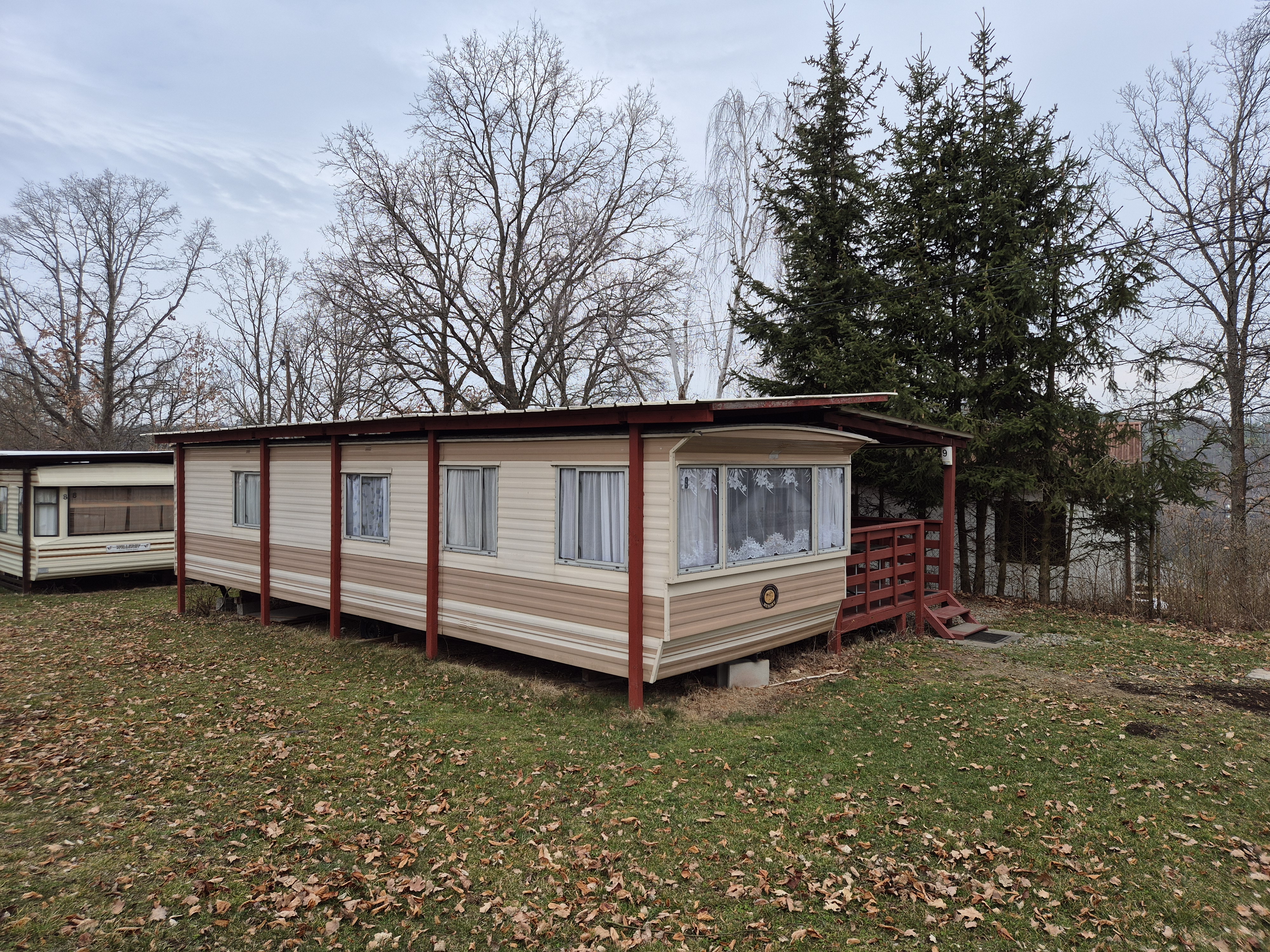 Mobilheim 9 – Außenansicht